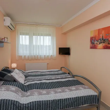 Rózsa Völgy * Eger