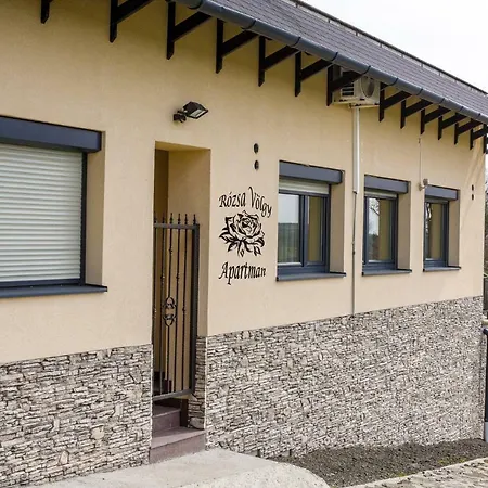 Apartment Rozsa Voelgy