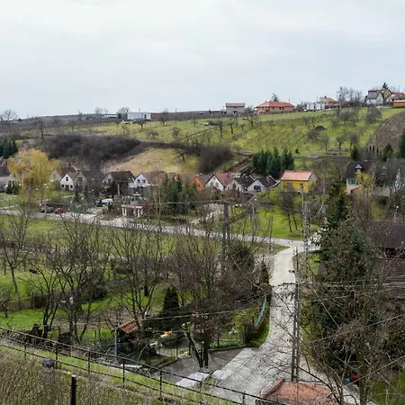 Apartment Rozsa Voelgy Eger